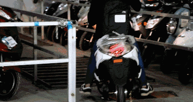 專業(yè)生產(chǎn)PVC護(hù)套、銅排、鋁排、新能源電池銅/鋁軟連接-人禾電子