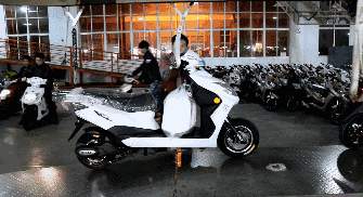 專業(yè)生產(chǎn)PVC護(hù)套、銅排、鋁排、新能源電池銅/鋁軟連接-人禾電子