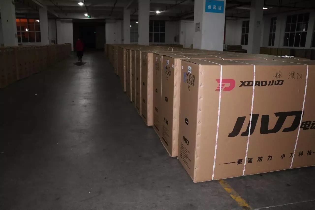 專業(yè)生產(chǎn)PVC護(hù)套、銅排、鋁排、新能源電池銅/鋁軟連接-人禾電子